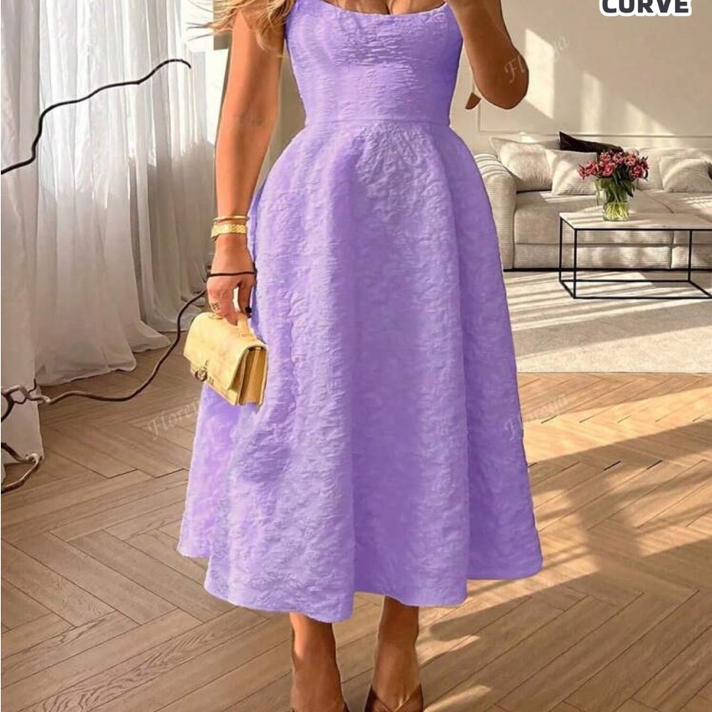 Chic Lavender Midi Dress